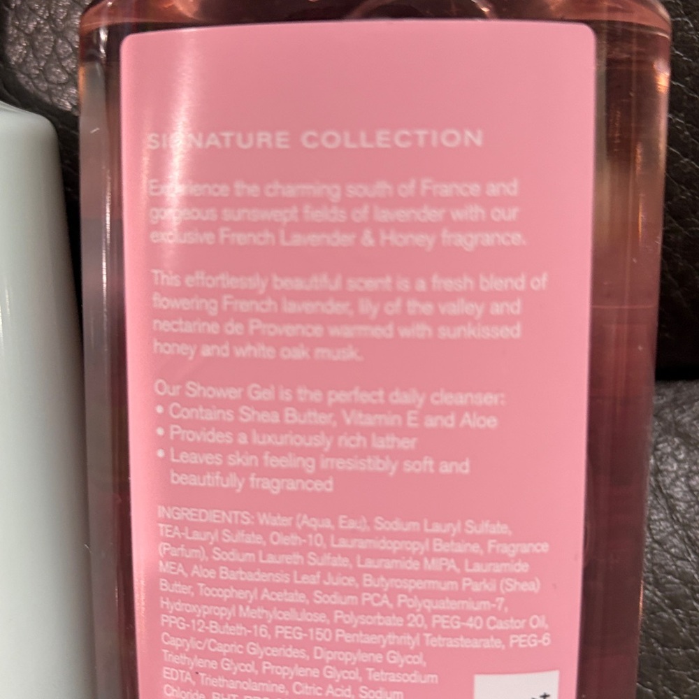 Bath and body set of two lotion in carried away and French lavender and honey - Picture 6 of 6